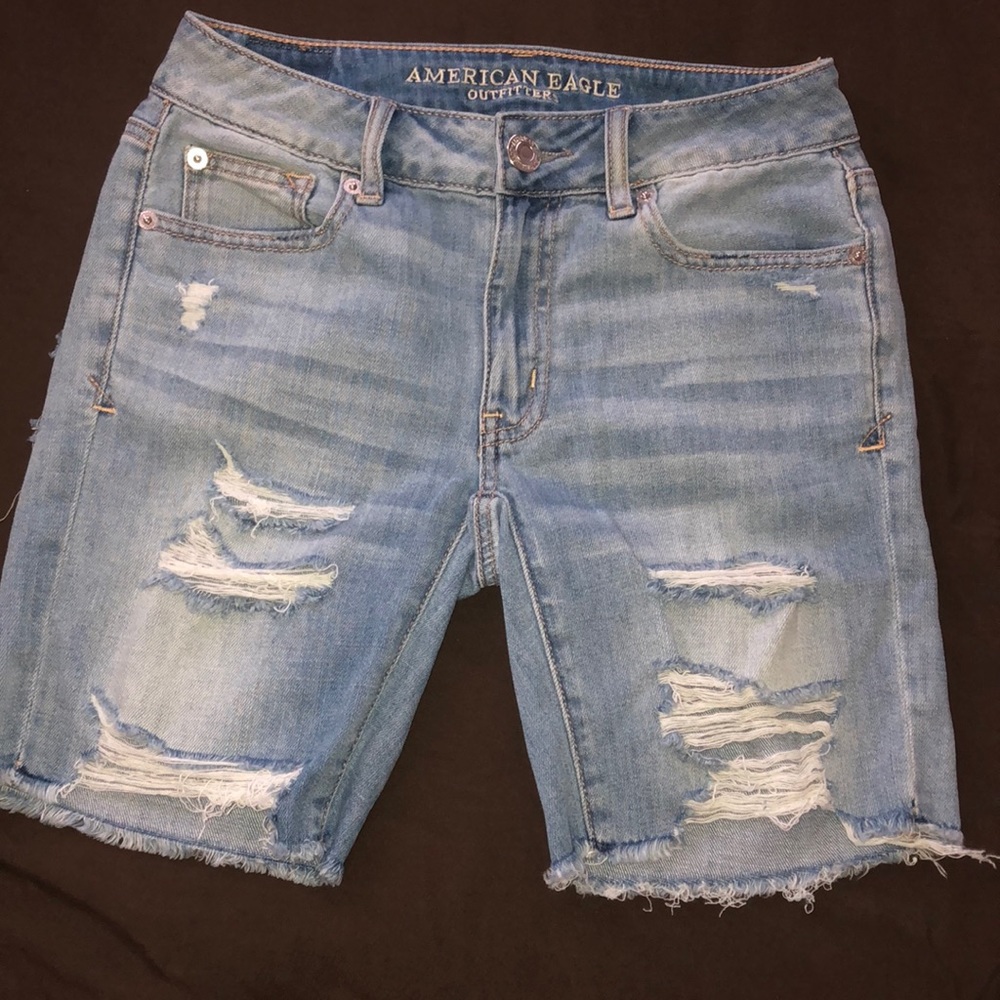 American Eagle tomgirl Bermuda Shorts